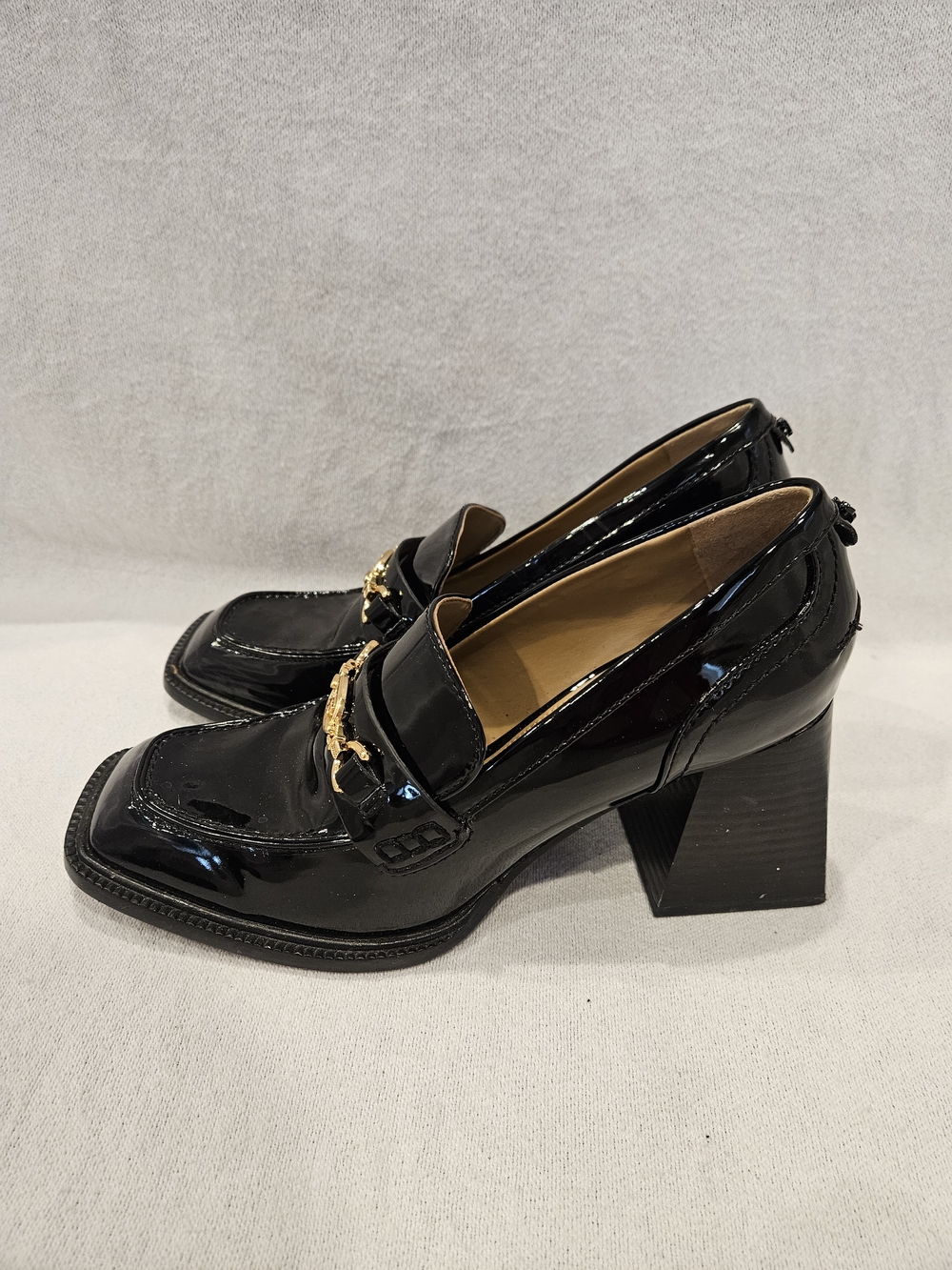 Sam Edelman Quincy Black Patent Block Heel Loafers with Gold Chain 8 - Picture 2 of 10